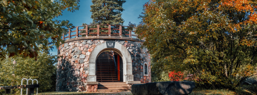 Špakovska parks rudenī