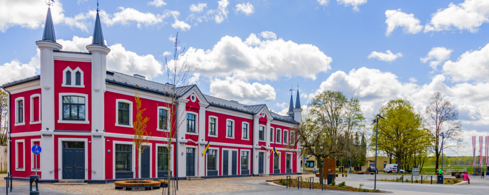 Neatkarības laukums
