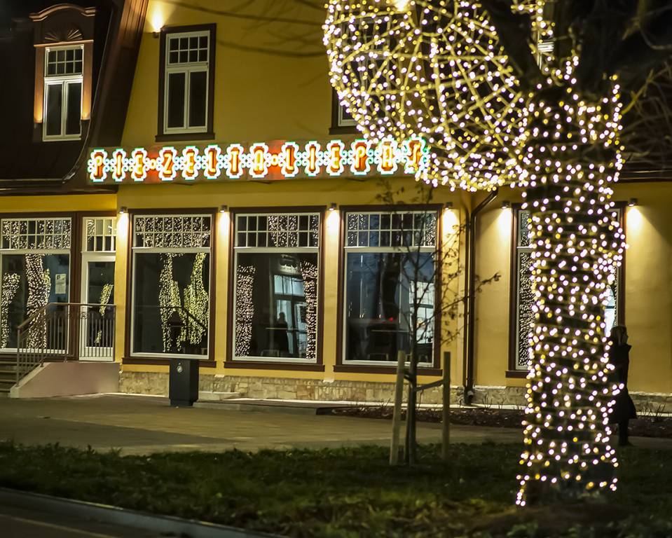 Decembrī tiks atklāta kafejnīca "Pie zelta liepas"
